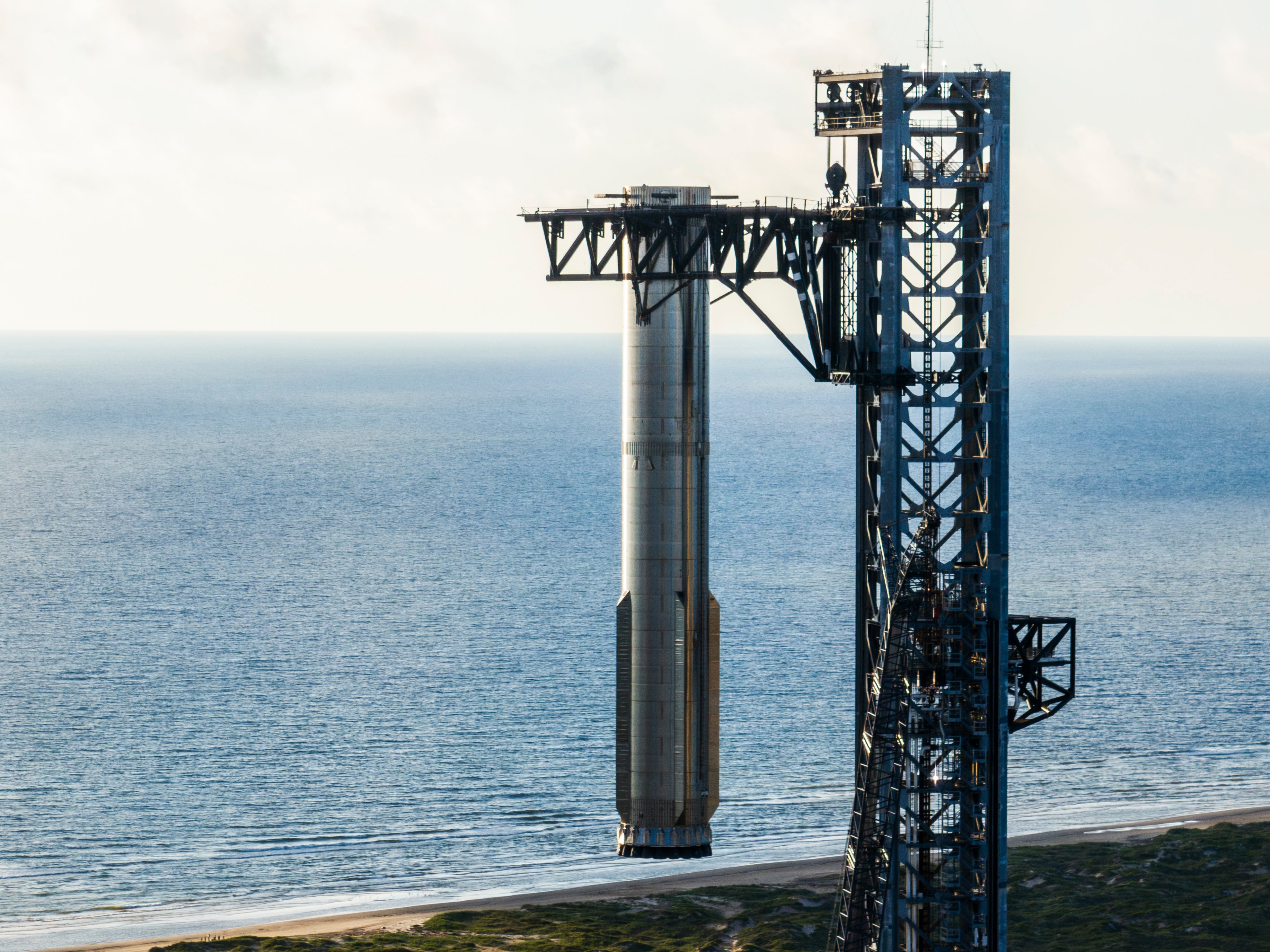 They Did It! SpaceX Caught Booster 12 On Historic Starship Flight 5 ...